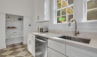 1214 King St, Beaufort, SC 29902