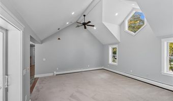 1107 Main St, Coventry, RI 02816