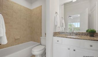 8000 Stonelake Village Ave #704, Baton Rouge, LA 70820