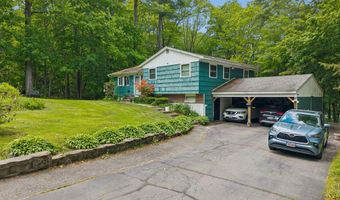 10 Ridgewood Dr, Augusta, ME 04330