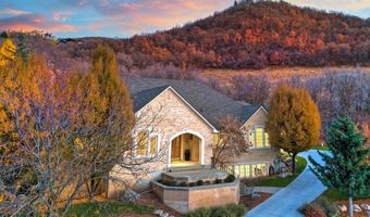 302 SUMMERMEADOW Cir, Bountiful, UT 84010