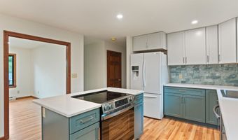 15 Spring Hollow Ln, Barre, VT 05641