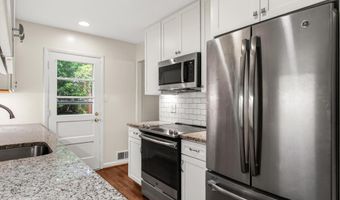 5133 RED FOX Dr, Annandale, VA 22003