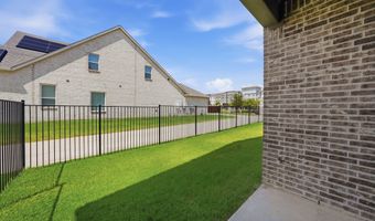 911 Midland Dr, Allen, TX 75013