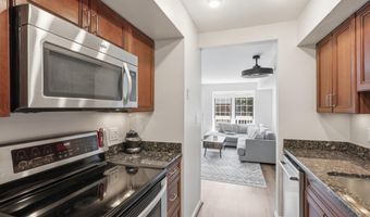 2600- F S ARLINGTON MILL Dr F, Arlington, VA 22206