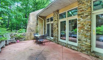 8272 WOODBINE Rd, Airville, PA 17302