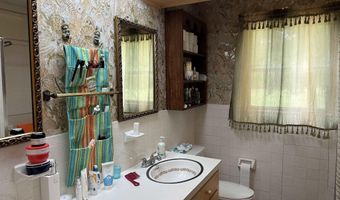 55 Hall Dr, Batesville, AR 72501