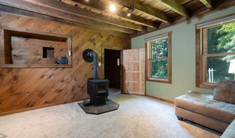 288 Bedlam Rd, Chaplin, CT 06235