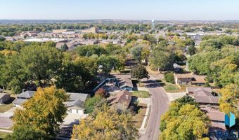 1601 E Sylvan Cir, Brandon, SD 57005