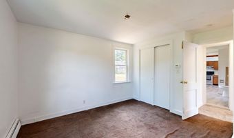 15 W Waterman Rd, Auburn, ME 04210
