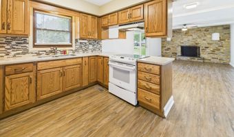 2208 E Cross St, Anderson, IN 46012