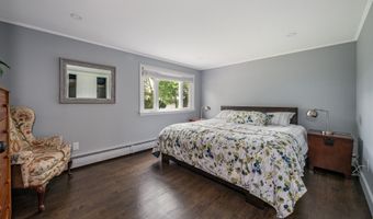 26 Indian Dr, Clinton, CT 06413