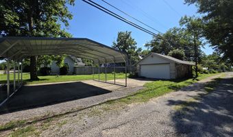 517 S Adams Ave, Aurora, MO 65605