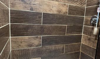 301 A Ave E, Albia, IA 52531