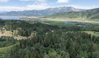 791 LONESOME DOVE Trl, Alpine, WY 83128