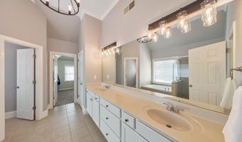 62 Applewood Ln, Acworth, GA 30101