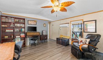 519 Mcpherson Dr, Alford, FL 32420
