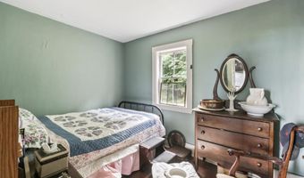 48 Winston Rd, Baldwin, ME 04024