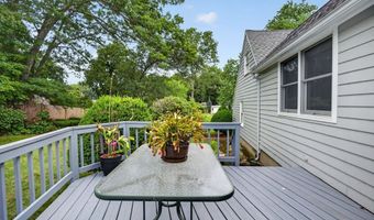 8 Marion Ave, Andover, MA 01810