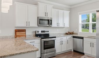 825 NE Heights Ln, Bentonville, AR 72712
