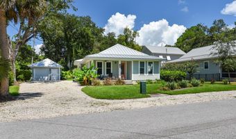 225 Ave D, Apalachicola, FL 32320