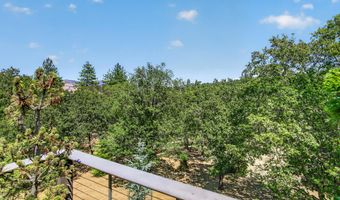 167 Tessa Ln, Ashland, OR 97520