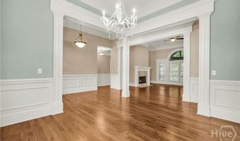 5 Pinebrook Ct, Savannah, GA 31405