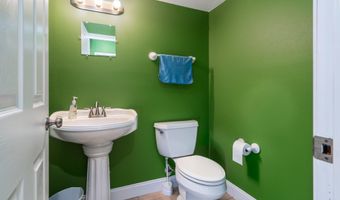 120 Hillside Dr, Baldwin City, KS 66006