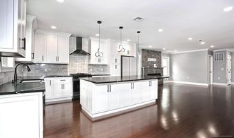 46 Phelps Ave, Bergenfield, NJ 07621