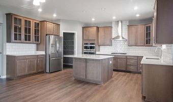 1951 Cobbett Dr, Avon, IN 46123