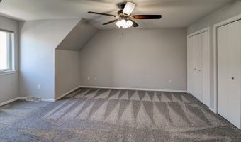 62 S Gardens Way, Fitchburg, WI 53711