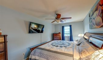 20 Bayview Rd, Amityville, NY 11701