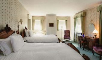 124 Elm St, Bennington, VT 05201
