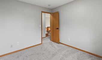 10607 56th St NE, Albertville, MN 55301
