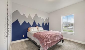 928 N Greenwillow Ln, Ammon, ID 83401