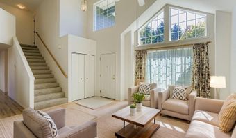 19457 SUNSET SPRINGS Dr, Oregon City, OR 97045