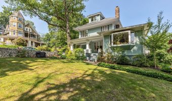 29 Grand Ave, Atlantic Highlands, NJ 07716