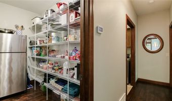 904 Timber View Dr, Altoona, WI 54720