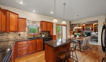 2514 SW Ridgeway Ct, Ankeny, IA 50023