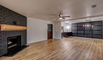 996 Hacienda Dr, Benton, AR 72019