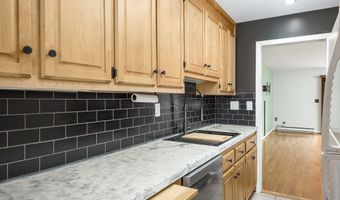 21 Pine Ct 21, Cromwell, CT 06416