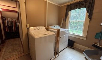 1012 West Rd, Belgrade, ME 04917