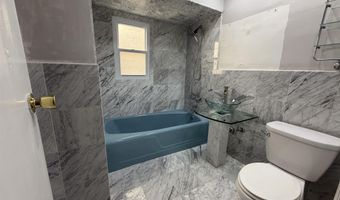 91 W 57TH St, Bayonne, NJ 07002