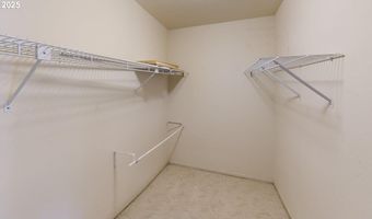 801 BROOKHAVEN Dr, Brookings, OR 97415