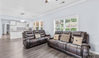 435 Peachtree St, Asheboro, NC 27203