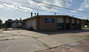1417 S Velasco, Angleton, TX 77515