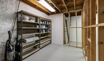 111 Hurstland Dr, Bardstown, KY 40004