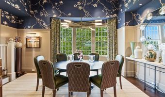 25 Tokeneke Trl, Darien, CT 06820