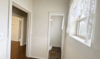 203 N Walnut St, Anderson, MO 64831