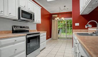 1911 Regalwood Dr, Albany, GA 31721